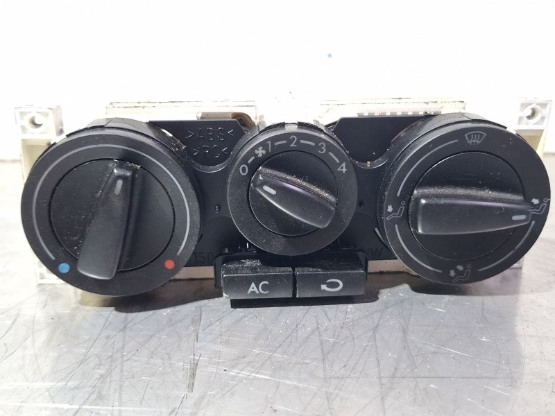Recambio de mando climatizador para volkswagen golf referencia OEM IAM 1J0820045F  