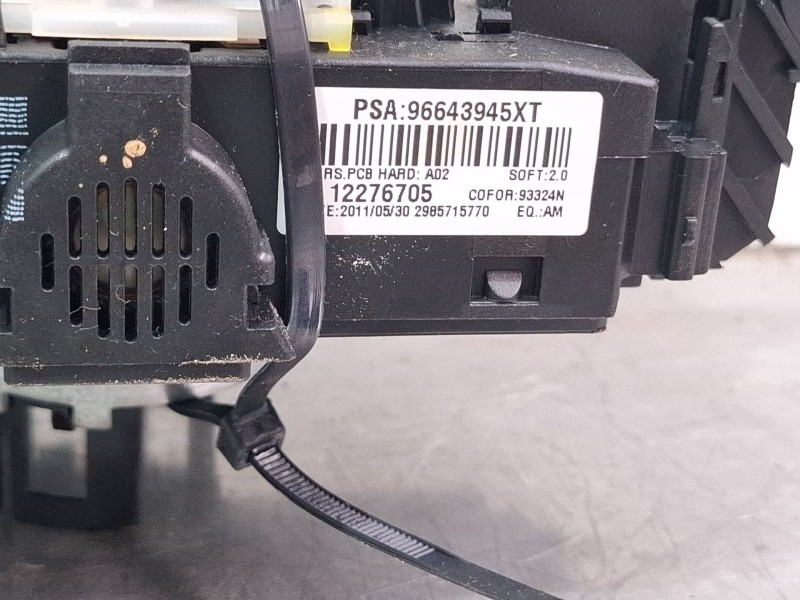 Recambio de com2000 para peugeot 308 referencia OEM IAM 96643945XT  