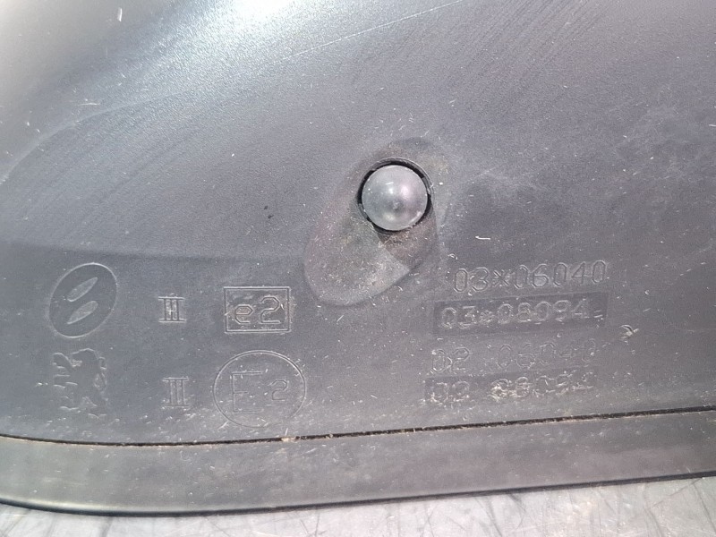Recambio de espejo retrovisor derecho electrico para peugeot 308 referencia OEM IAM E20306040  