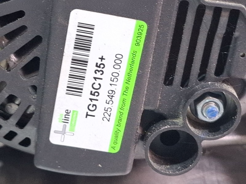 Recambio de alternador para peugeot 308 referencia OEM IAM TG15C135+ 225549150000  
