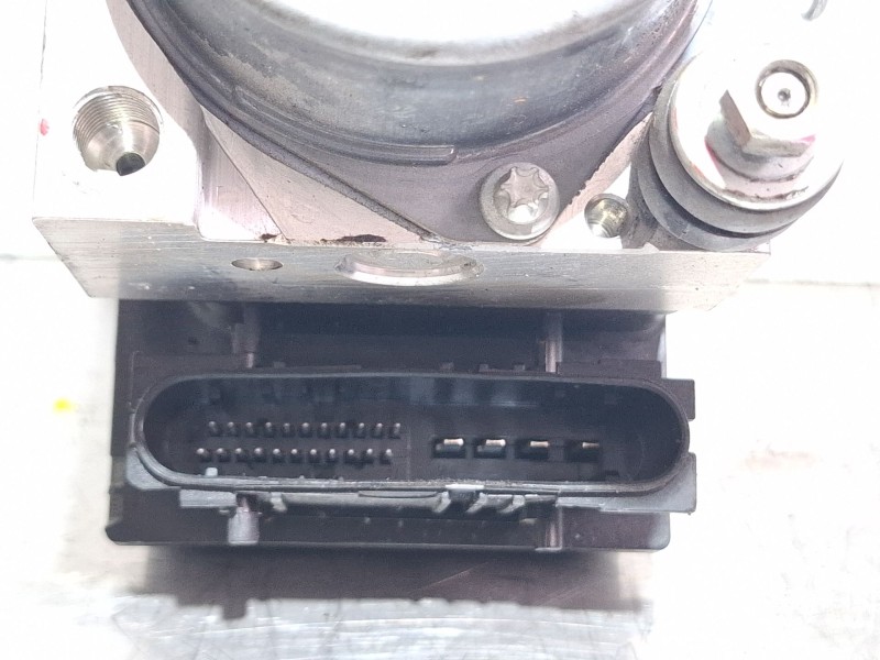 Recambio de modulo abs para dacia sandero referencia OEM IAM 0265232718 476604621R 0265801018  