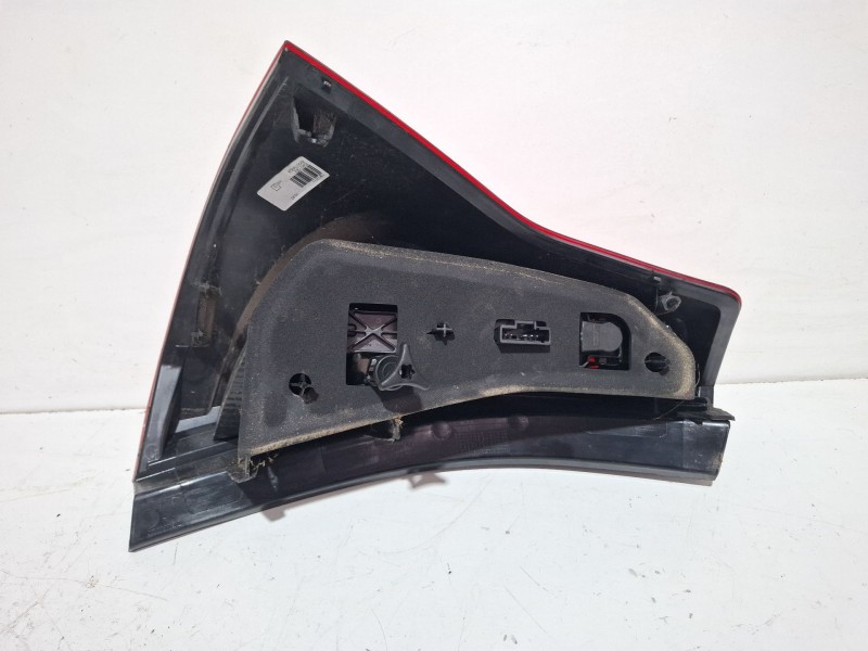 Recambio de piloto trasero derecho para dacia sandero referencia OEM IAM 8200734824  