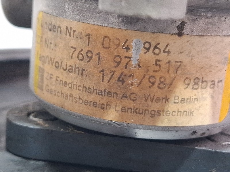 Recambio de bomba direccion asistida para bmw 318 referencia OEM IAM 7691974517  