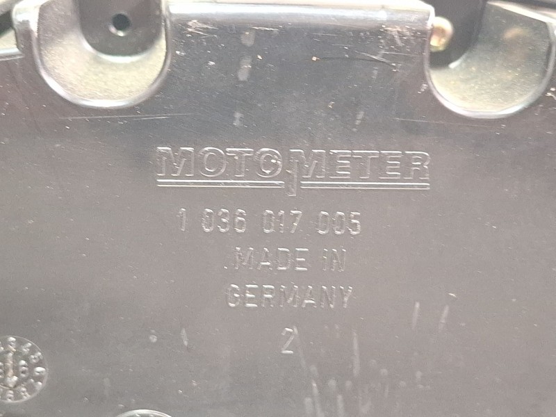 Recambio de cuenta kilometros para bmw 318 referencia OEM IAM 8386092 / 0263606148  