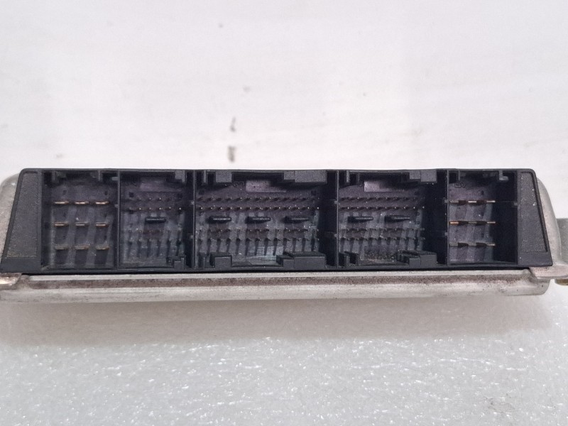 Recambio de centralita motor para bmw 318 referencia OEM IAM 0261204420 / DME1430940  