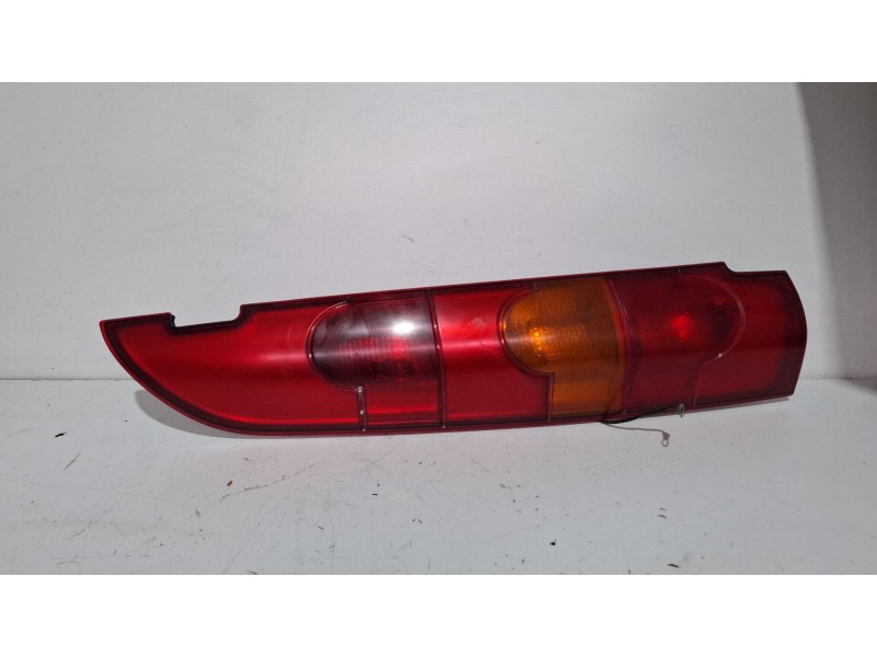 Recambio de piloto trasero izquierdo para renault kangoo referencia OEM IAM   