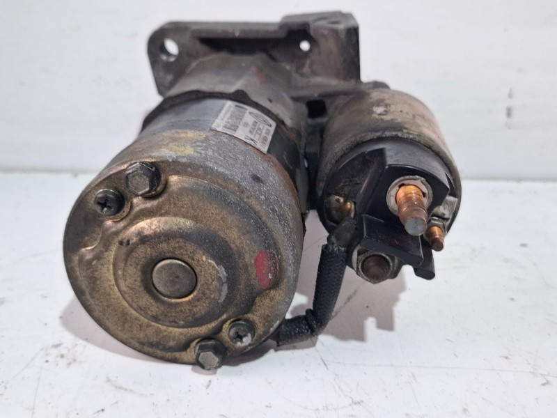 Recambio de motor arranque para renault kangoo referencia OEM IAM 8200426577 / M000T91581K  
