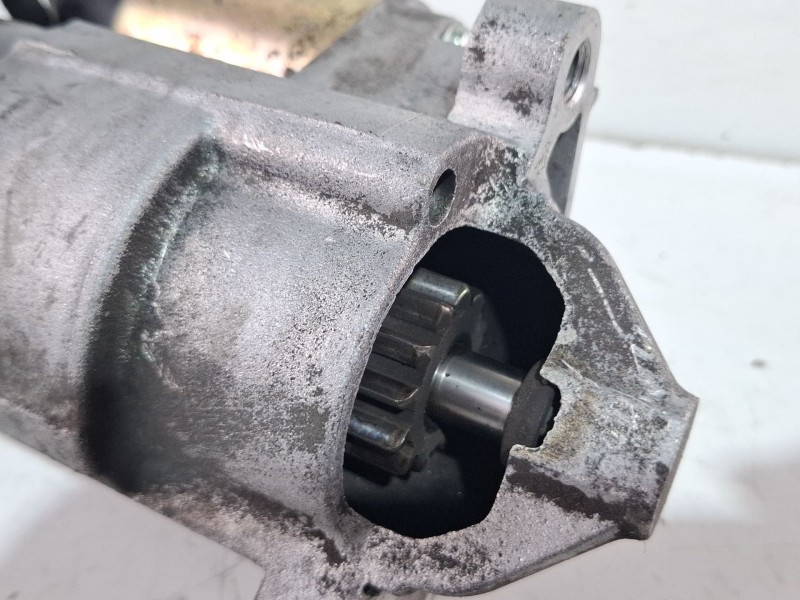 Recambio de motor arranque para renault kangoo referencia OEM IAM 8200426577 / M000T91581K  