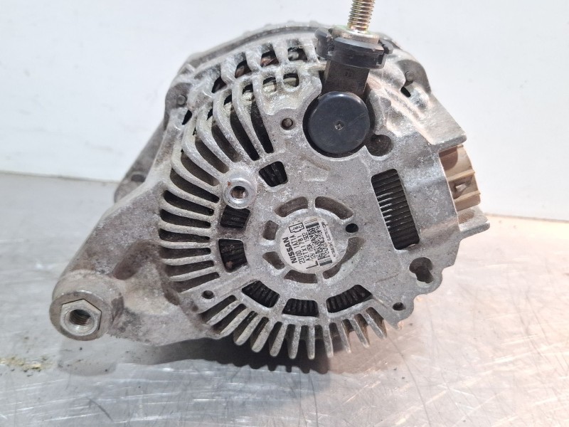 Recambio de alternador para nissan cabstar (f24m, f24w) 35.14 dci, 45.14 dci 2.5 (f24m) referencia OEM IAM 231001AT1A  