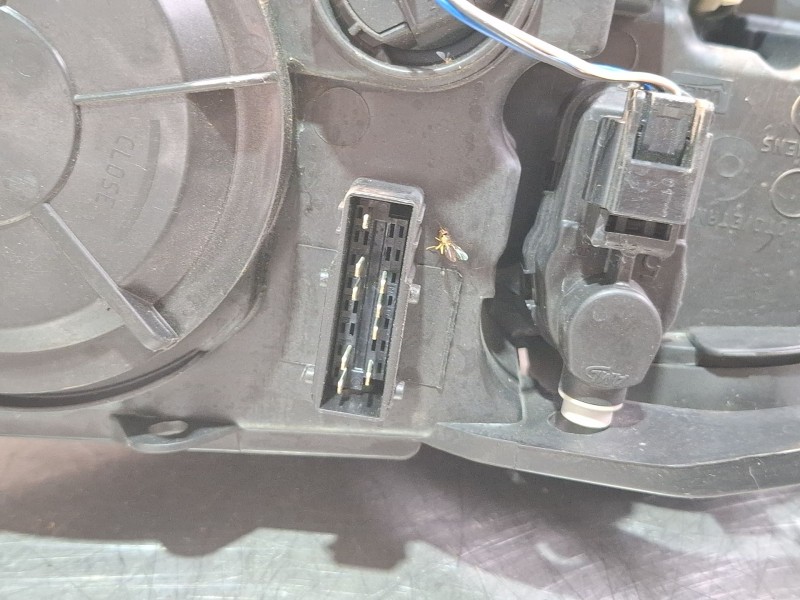 Recambio de faro delantero derecho para citroën c5 iii (rd_) 2.0 hdi 165 referencia OEM IAM 89905914  