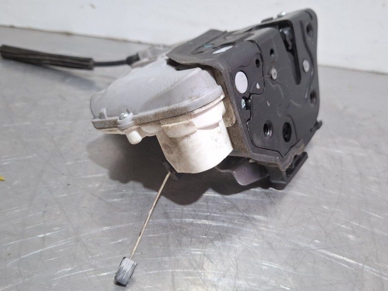 Recambio de cerradura puerta delantera izquierda para seat leon (1p1) 1.9 tdi referencia OEM IAM 1P1837015 / A2208100  