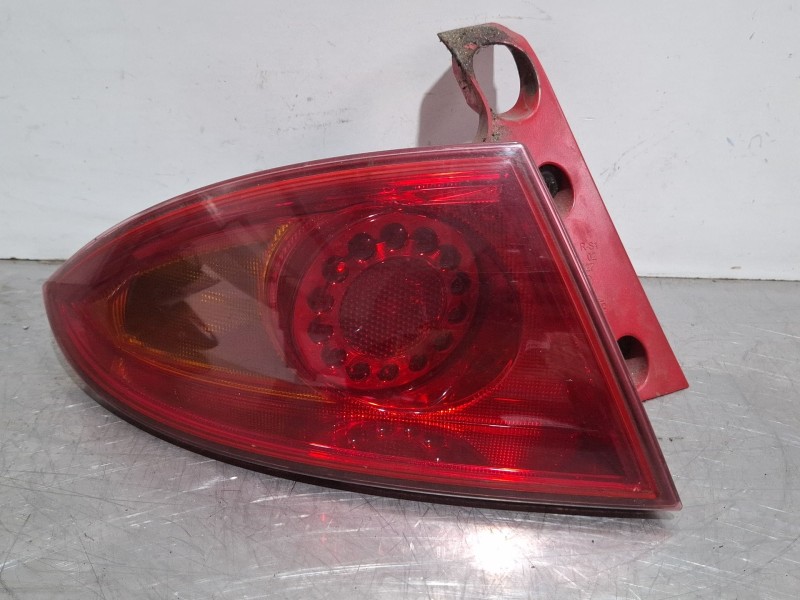 Recambio de piloto carrocería trasero izquierdo para seat leon (1p1) 1.9 tdi referencia OEM IAM 98205100  