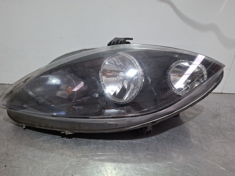 Recambio de faro delantero izquierdo para seat leon (1p1) 1.9 tdi referencia OEM IAM 89320095 / 5P1941033B  