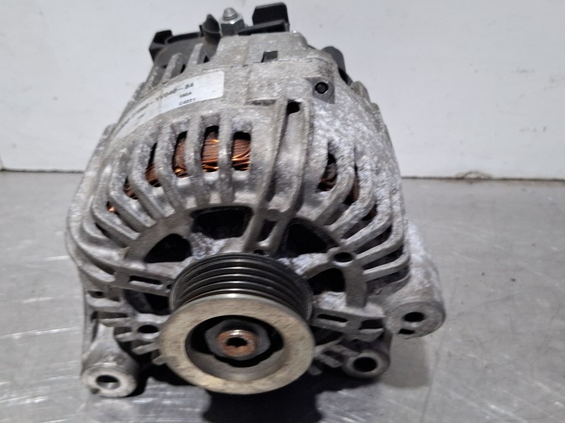 Recambio de alternador para toyota verso referencia OEM IAM A619890A  