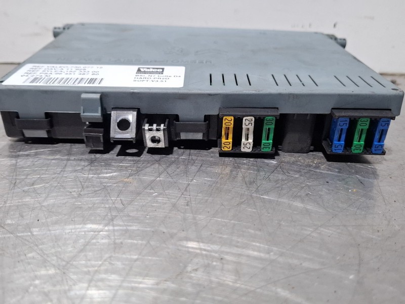 Recambio de caja reles / fusibles para citroën xsara referencia OEM IAM 73007712 / 9645148780  