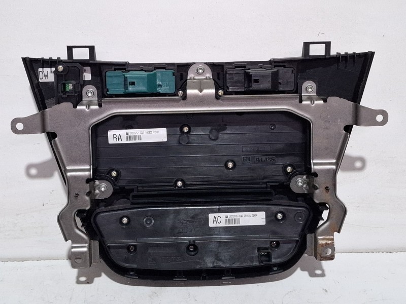 Recambio de mando climatizador para opel insignia a sports tourer (g09) 2.0 cdti (35) referencia OEM IAM 13273095 / 13273252  