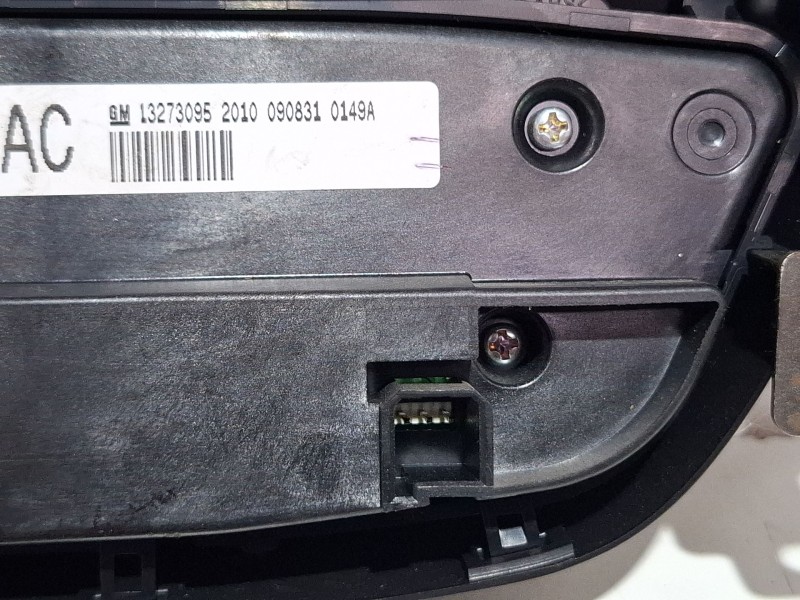 Recambio de mando climatizador para opel insignia a sports tourer (g09) 2.0 cdti (35) referencia OEM IAM 13273095 / 13273252  