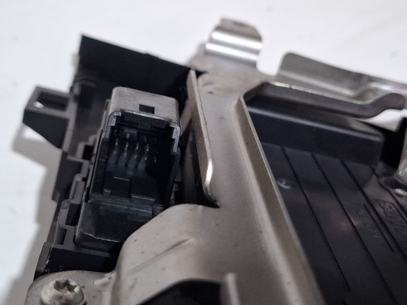 Recambio de mando climatizador para opel insignia a sports tourer (g09) 2.0 cdti (35) referencia OEM IAM 13273095 / 13273252  