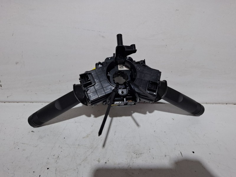 Recambio de mando multifuncion para opel insignia a sports tourer (g09) 2.0 cdti (35) referencia OEM IAM 25947775  