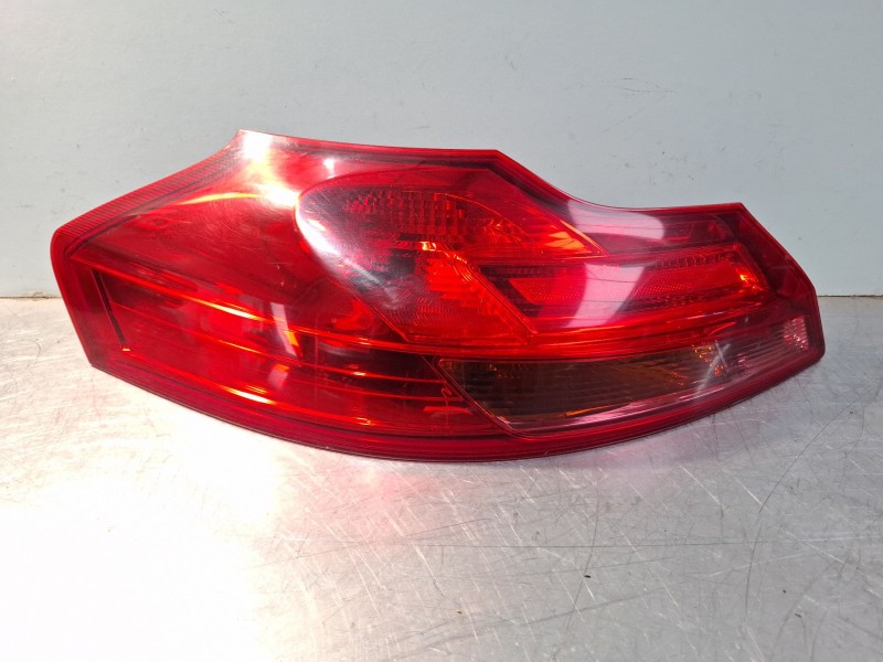 Recambio de piloto trasero izquierdo para opel insignia a sports tourer (g09) 2.0 cdti (35) referencia OEM IAM 13226858LH  