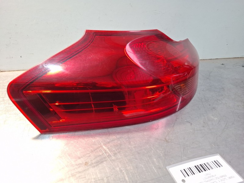 Recambio de piloto trasero izquierdo para opel insignia a sports tourer (g09) 2.0 cdti (35) referencia OEM IAM 13226858LH  