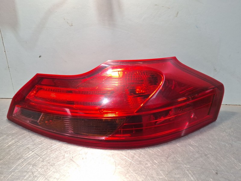 Recambio de piloto trasero derecho para opel insignia a sports tourer (g09) 2.0 cdti (35) referencia OEM IAM 13226857  