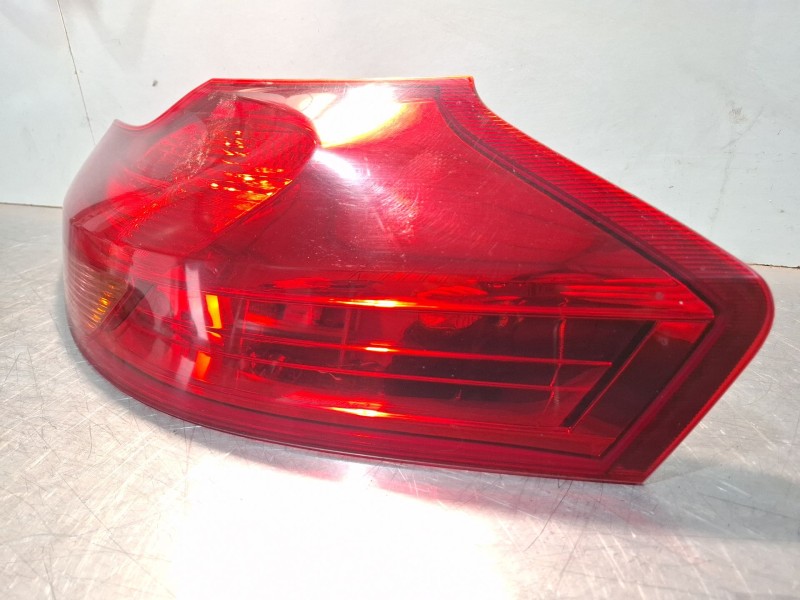 Recambio de piloto trasero derecho para opel insignia a sports tourer (g09) 2.0 cdti (35) referencia OEM IAM 13226857  