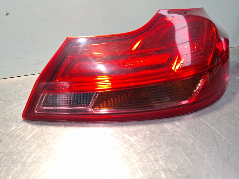 Recambio de piloto trasero derecho para opel insignia a sports tourer (g09) 2.0 cdti (35) referencia OEM IAM 13226857  