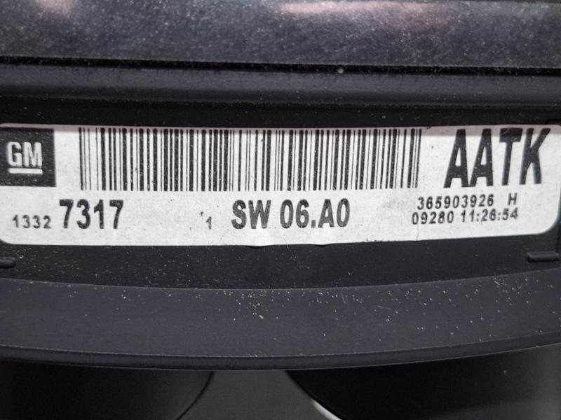 Recambio de cuenta kilometros para opel insignia a sports tourer (g09) 2.0 cdti (35) referencia OEM IAM 13327317  