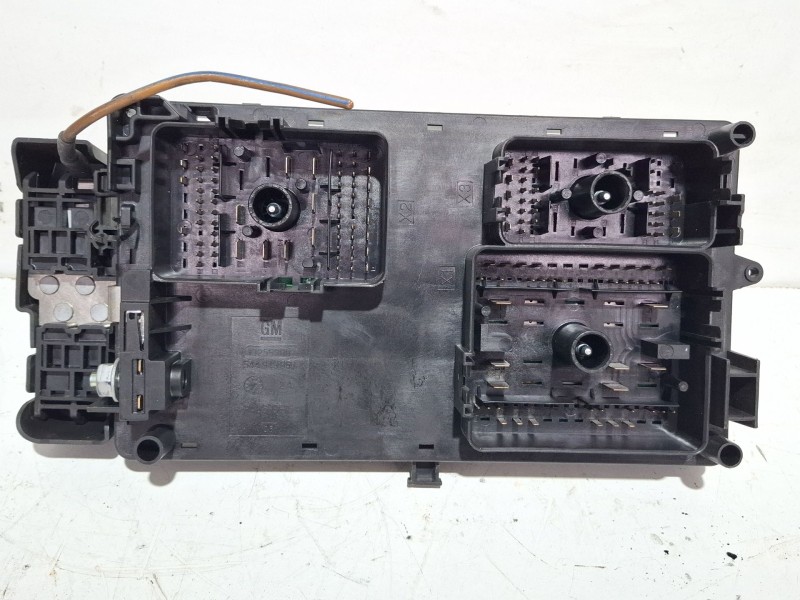 Recambio de caja reles / fusibles para opel insignia a sports tourer (g09) 2.0 cdti (35) referencia OEM IAM 544949969 / 13255300