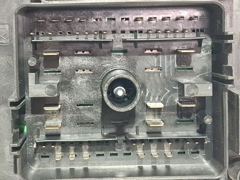 Recambio de caja reles / fusibles para opel insignia a sports tourer (g09) 2.0 cdti (35) referencia OEM IAM 544949969 / 13255300