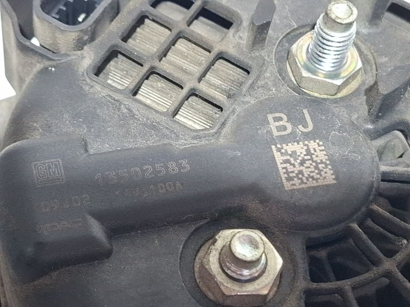 Recambio de alternador para opel insignia a sports tourer (g09) 2.0 cdti (35) referencia OEM IAM 13502583  