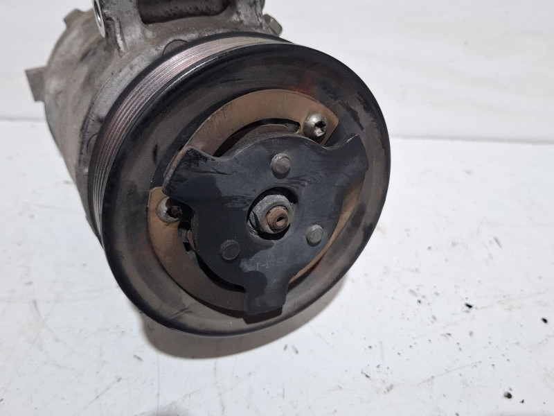 Recambio de compresor aire acondicionado para opel insignia a sports tourer (g09) 2.0 cdti (35) referencia OEM IAM P13232307  