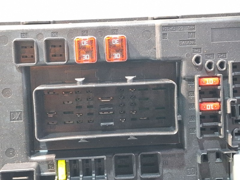 Recambio de caja reles / fusibles para opel insignia a sports tourer (g09) 2.0 cdti (35) referencia OEM IAM 544949969  