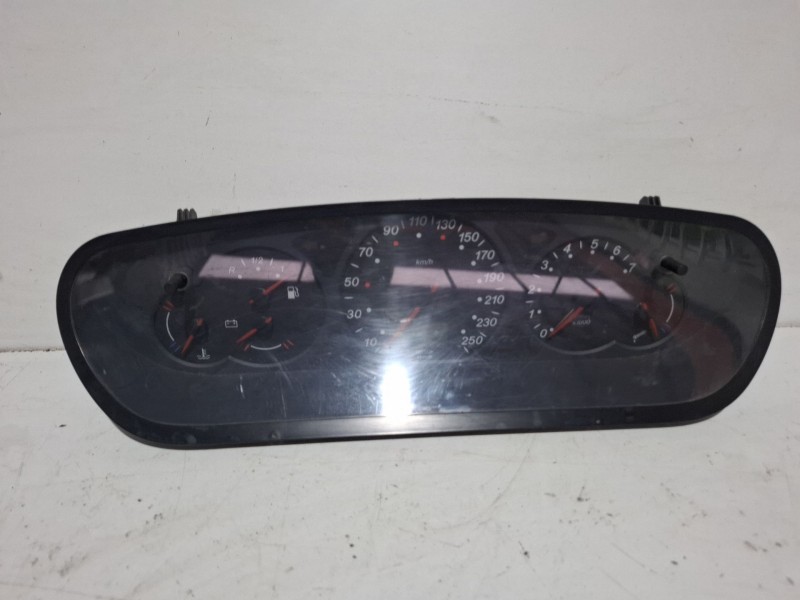 Recambio de cuenta kilometros para citroën c5 referencia OEM IAM 9635289280  