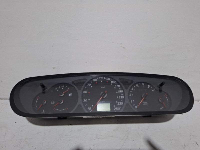 Recambio de cuenta kilometros para citroën c5 referencia OEM IAM 9635289280  