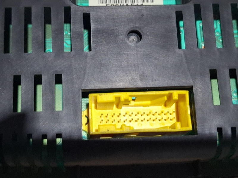 Recambio de cuenta kilometros para citroën c5 referencia OEM IAM 9635289280  