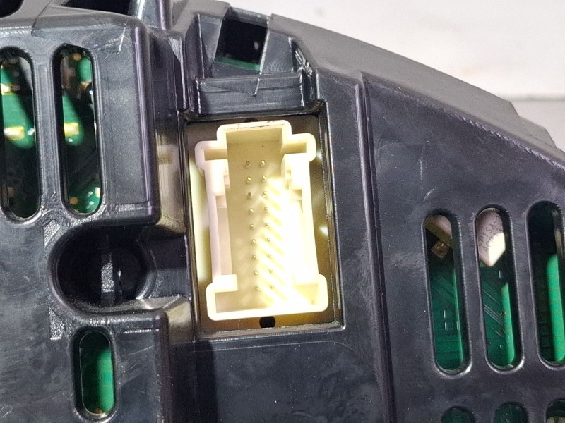 Recambio de cuenta kilometros para mercedes-benz clase c t-model (s204) c 200 cdi (204.207) referencia OEM IAM A2045404248 / A2C