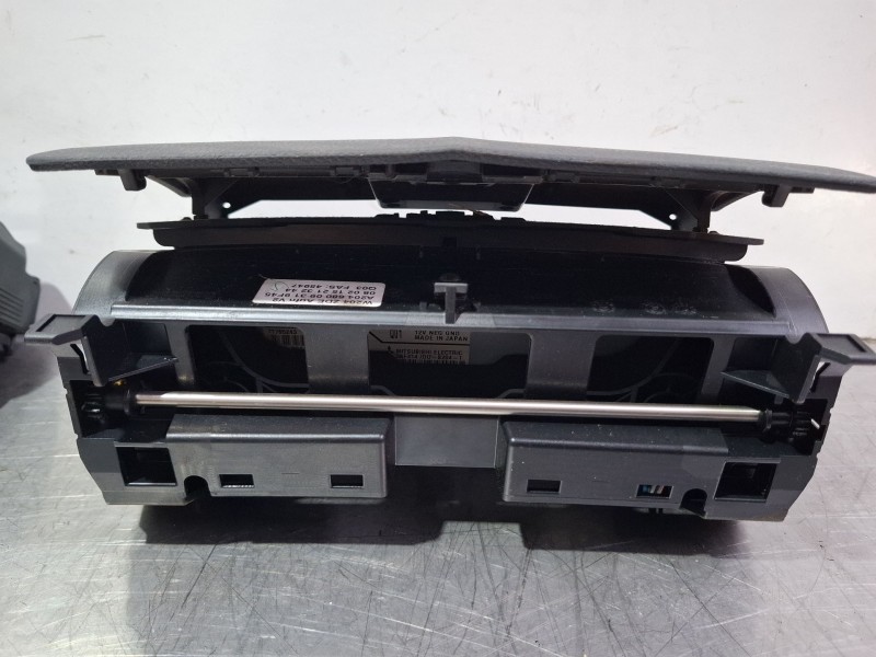 Recambio de pantalla multifuncion para mercedes-benz clase c t-model (s204) c 200 cdi (204.207) referencia OEM IAM a2046800931  