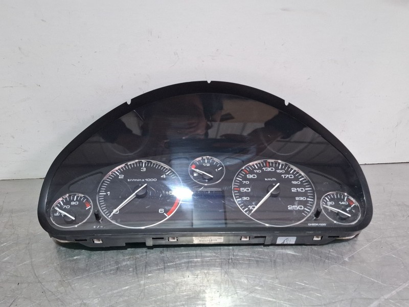 Recambio de cuenta kilometros para peugeot 407 referencia OEM IAM A2C53010609G  