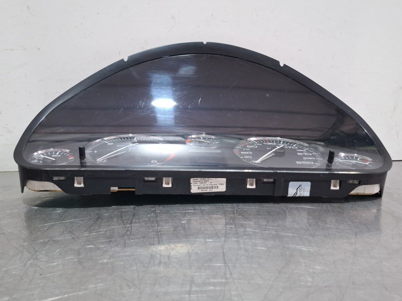 Recambio de cuenta kilometros para peugeot 407 referencia OEM IAM A2C53010609G  