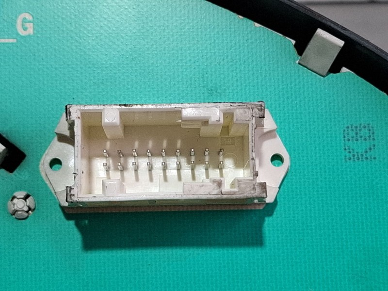 Recambio de cuenta kilometros para peugeot 407 referencia OEM IAM A2C53010609G  