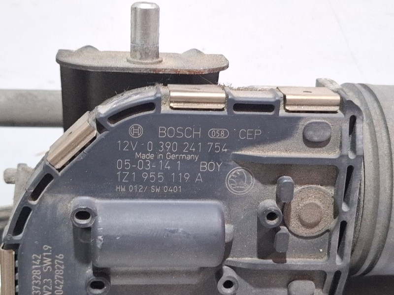 Recambio de motor limpiaparabrisas delantero para skoda octavia referencia OEM IAM 0390241754 / 1Z1955119A  