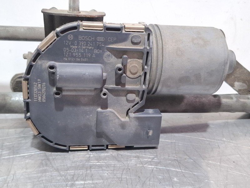 Recambio de motor limpiaparabrisas delantero para skoda octavia referencia OEM IAM 0390241754 / 1Z1955119A  