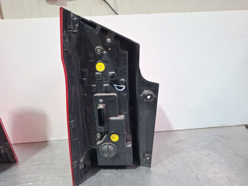 Recambio de piloto trasero derecho para mercedes-benz vito referencia OEM IAM   