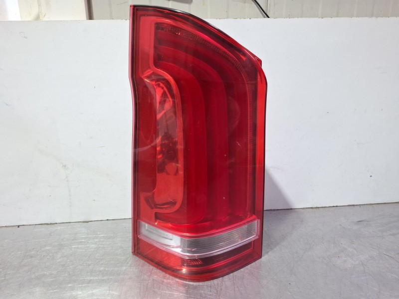 Recambio de piloto trasero izquierdo para mercedes-benz vito referencia OEM IAM   