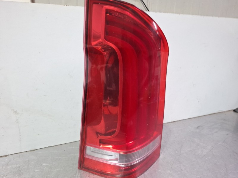 Recambio de piloto trasero izquierdo para mercedes-benz vito referencia OEM IAM   