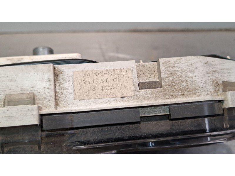 Recambio de cuenta kilometros para suzuki samurai referencia OEM IAM 3410084CC1  