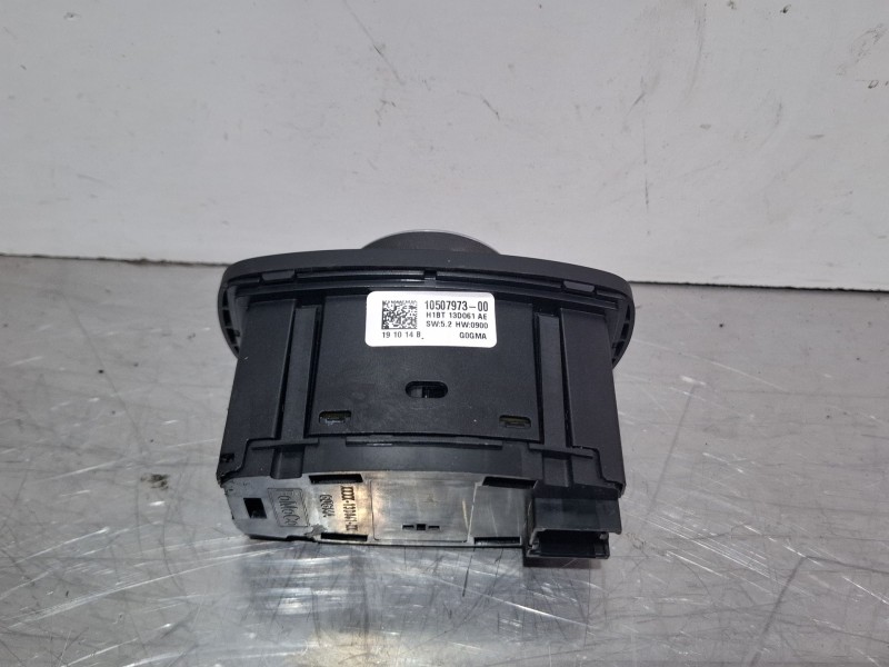 Recambio de llave luces para ford fiesta vii (hj, hf) 1.5 tdci referencia OEM IAM H1BT13D061AE / 1050797300  