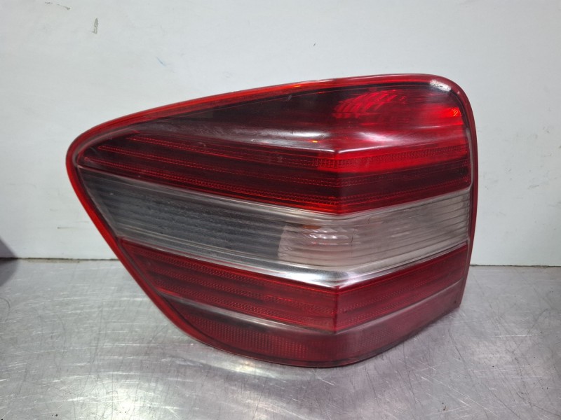 Recambio de piloto trasero izquierdo para mercedes-benz clase m (w164) ml 320 cdi 4-matic (164.122) referencia OEM IAM   